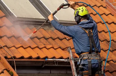 Démoussage et hydrofuge de toiture à Fontenu